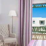 Finikas Hotell 4*