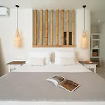 Otel Finikas 4*
