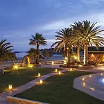 Otel Finikas 4*