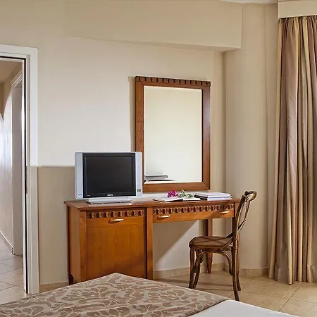 Hotel Finikas 4*