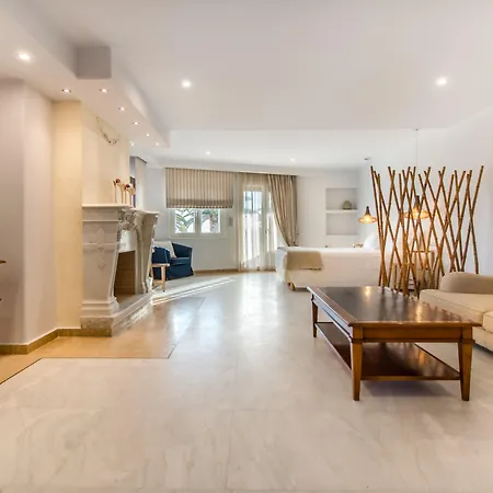 Hotel Finikas 4*