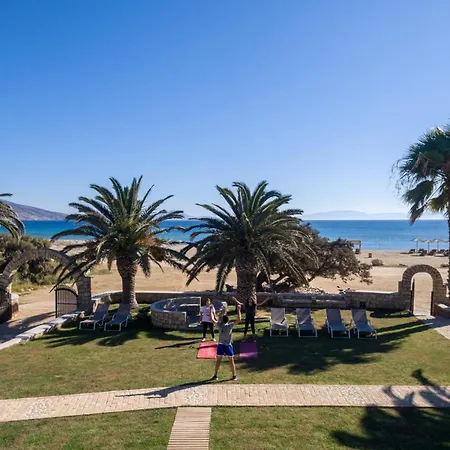 Finikas Hotel
