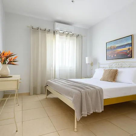 Finikas Hotel 4*
