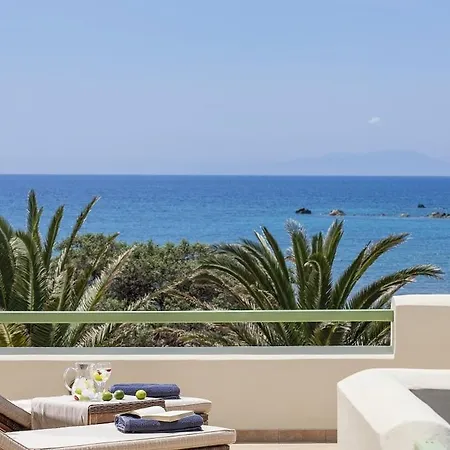 Finikas Hotel 4*