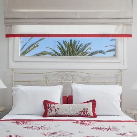 Finikas Aliko Beach