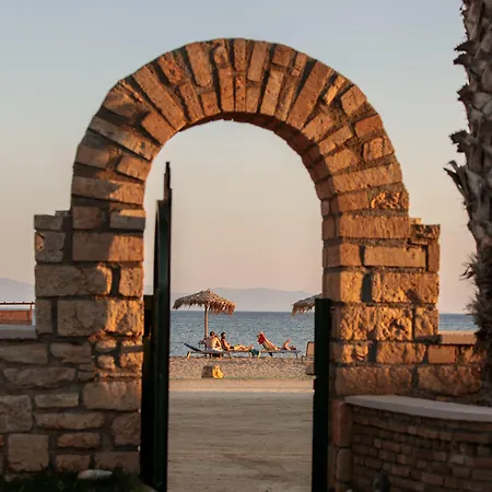 Finikas Hotel